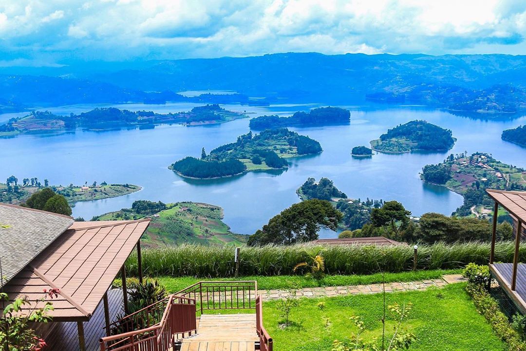 Lakes & Highlands Escape